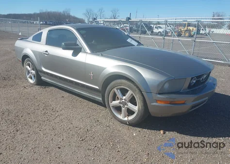 2008 Ford Mustang V6 Deluxe/V6 Premium из США, поврежденный, VIN 1ZVHT80N385111254